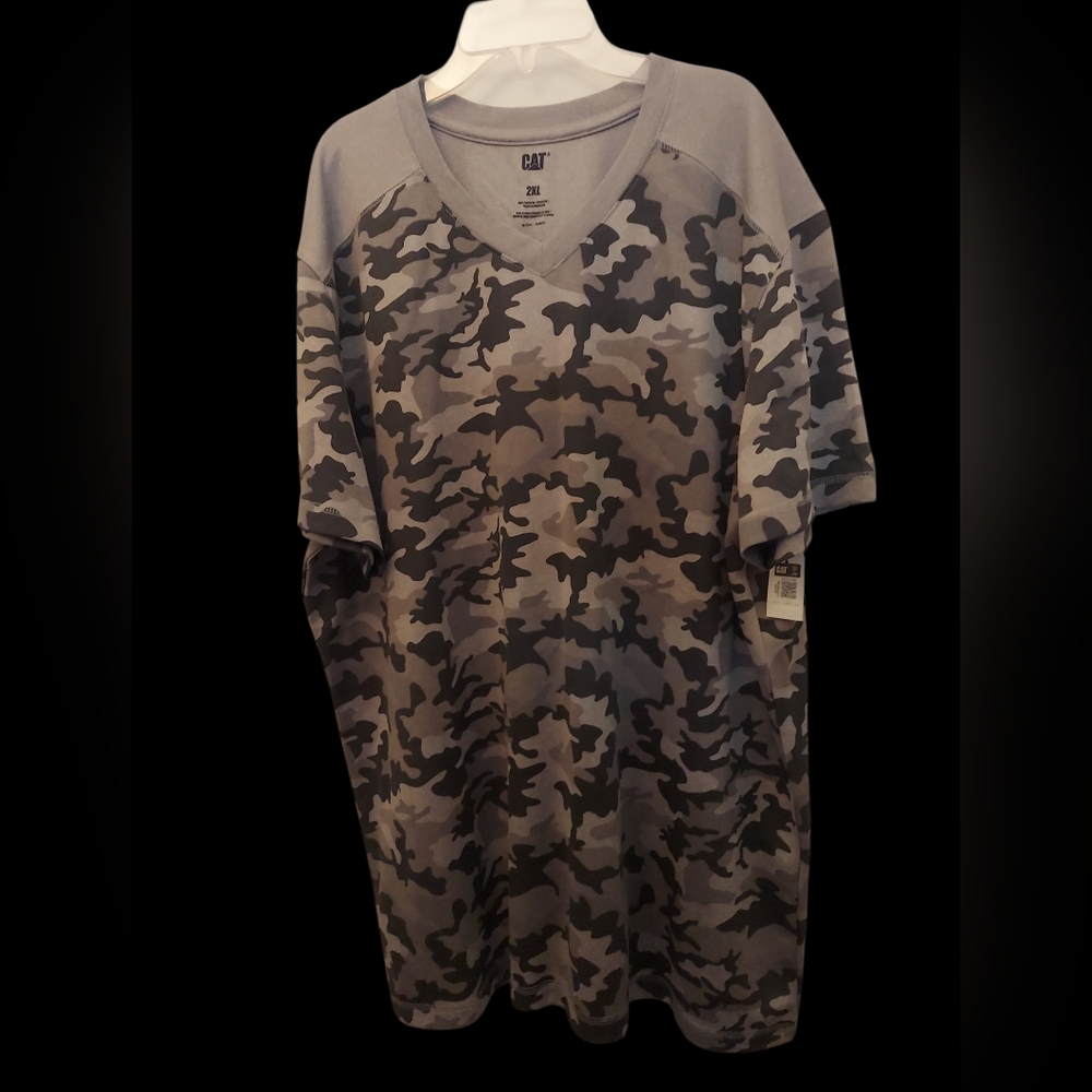 XXL Caterpillar Men's Black and Gray Camouflage Tee, NWT